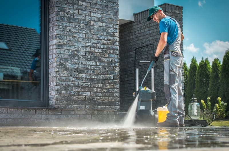 How Professional Pressure Washing Can Prep Your Home Or Business For Sale