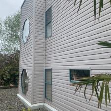 Soft washing vinyl siding building complex tsawwassen bc 006