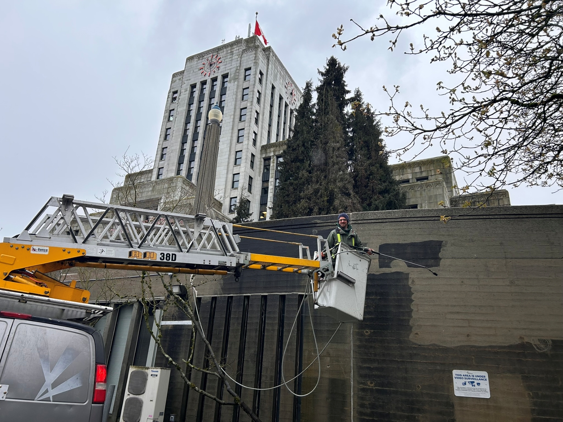 Commercial pressure washing banner