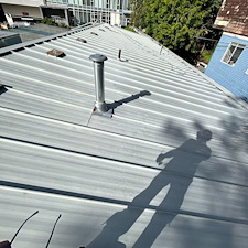 Metal-Roof-Washing-in-Vancouver-BC 0
