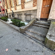 Quality-Commercial-Pressure-Washing-in-Downtown-Vancouver 0