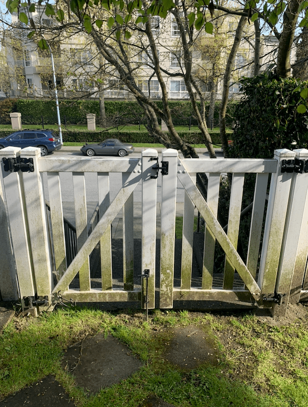 Vinyl Fence Cleaning in Richmond, BC